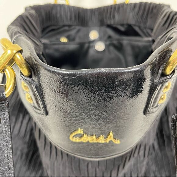 Coach Ashley Carryall Black Pleated Tote Bag Gold Hardware & Patent Leather - Picture 8 of 8